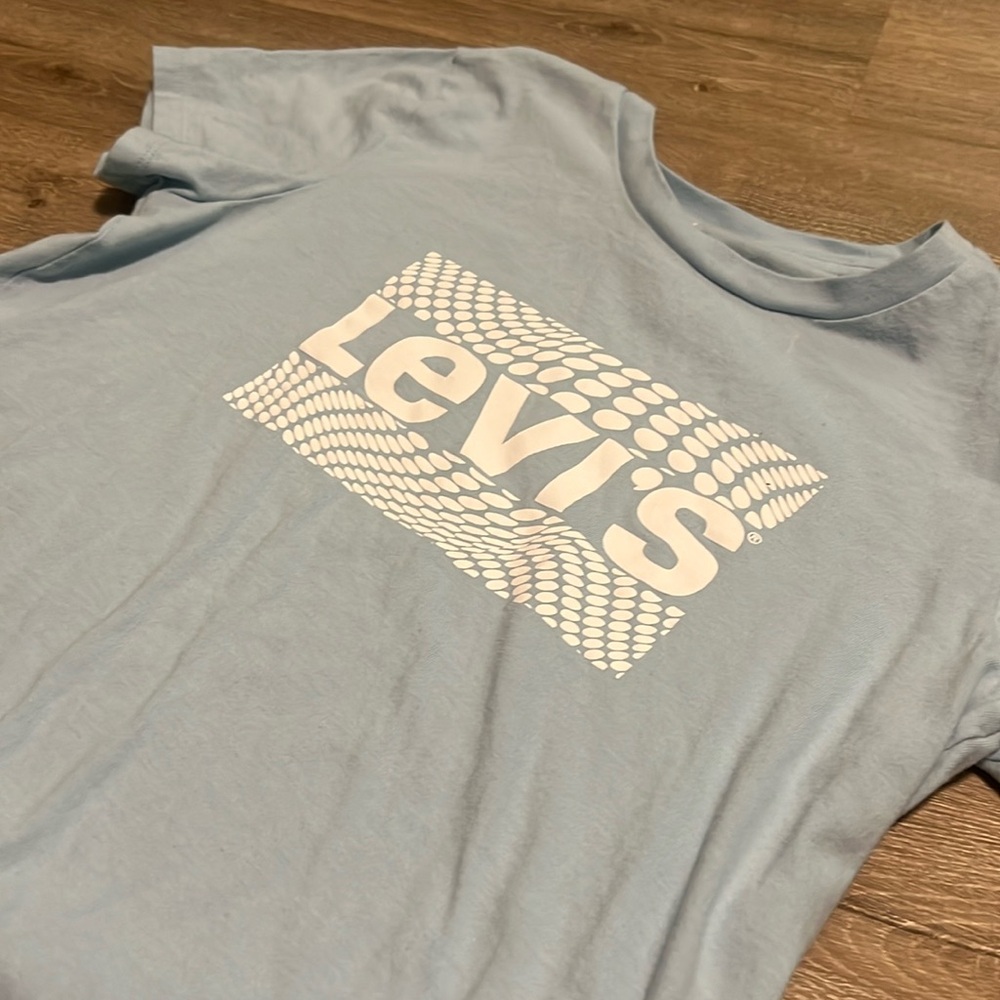 Levi’s shirt